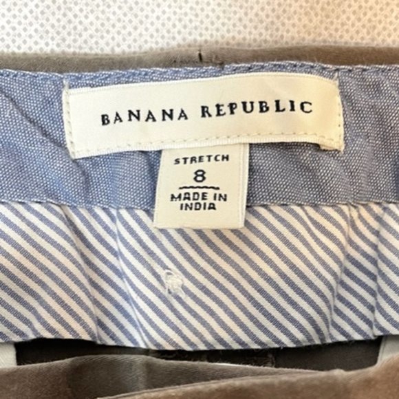 Banana Republic Bermuda Shorts - Picture 4 of 4